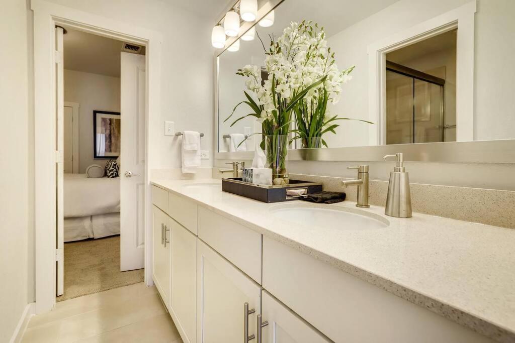 Gorgeous 4 Bed Home On St Mary'S - Minutes To Riverwalk/Pearl San Antonio Buitenkant foto