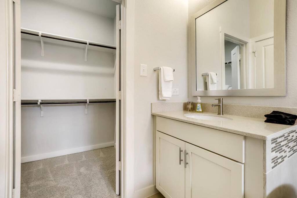 Gorgeous 4 Bed Home On St Mary'S - Minutes To Riverwalk/Pearl San Antonio Buitenkant foto