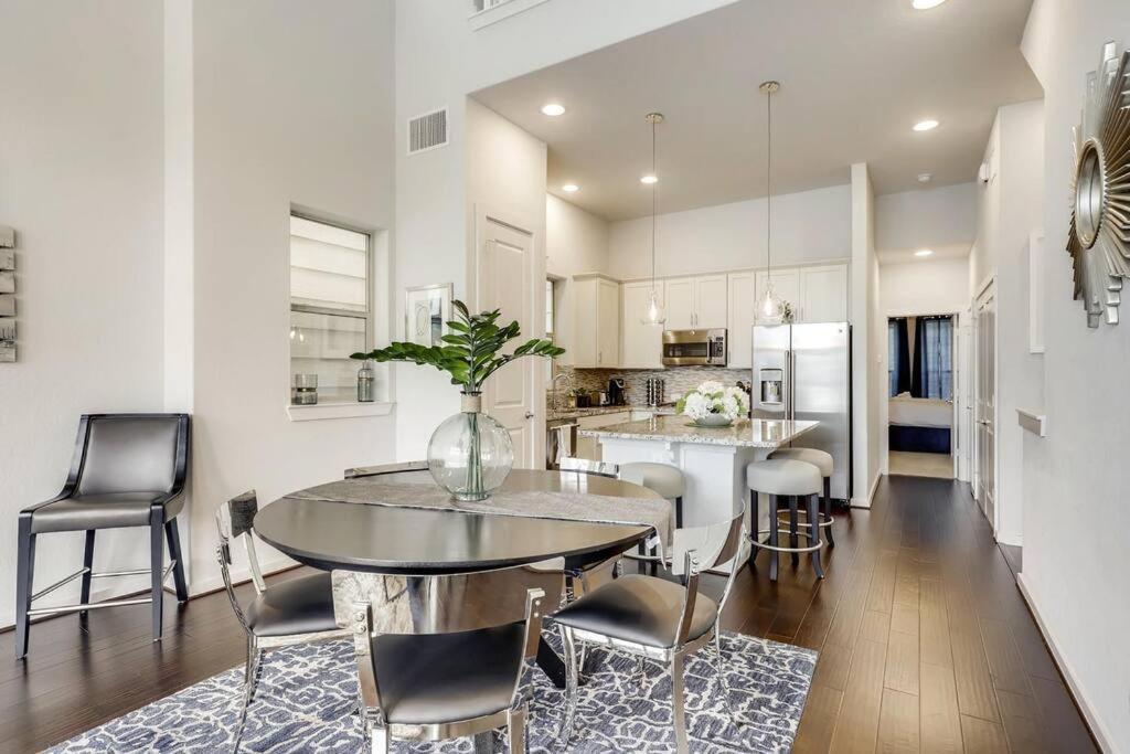 Gorgeous 4 Bed Home On St Mary'S - Minutes To Riverwalk/Pearl San Antonio Buitenkant foto