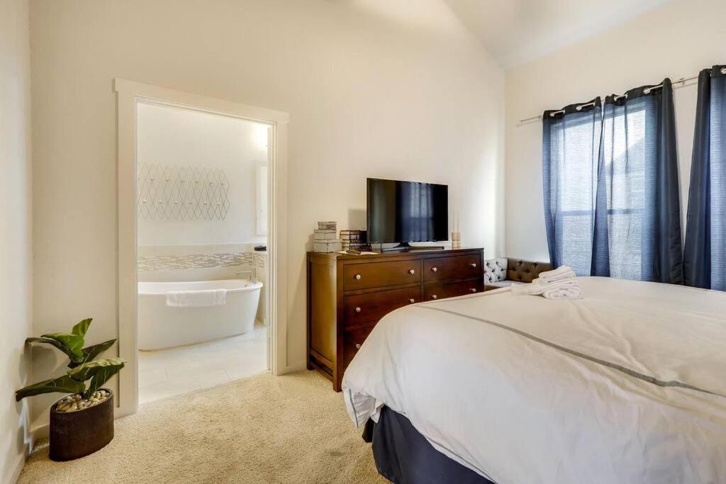 Gorgeous 4 Bed Home On St Mary'S - Minutes To Riverwalk/Pearl San Antonio Buitenkant foto