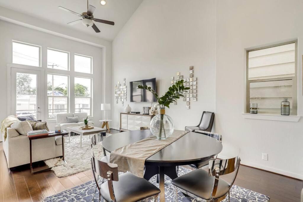 Gorgeous 4 Bed Home On St Mary'S - Minutes To Riverwalk/Pearl San Antonio Buitenkant foto